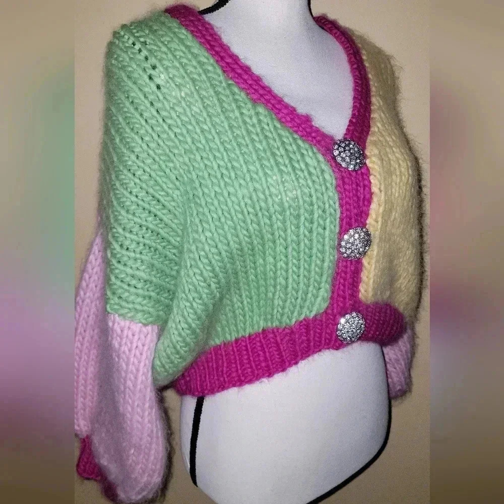 Knit sweater - Picture 10 of 11